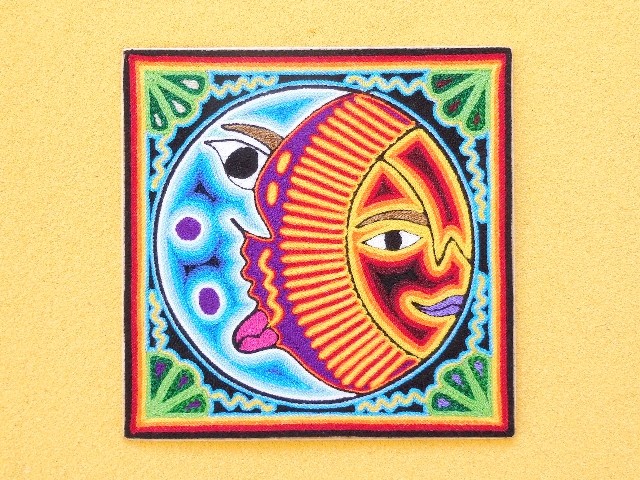 ウイチョル族 毛糸絵画cm 日食とペヨーテ メキシコ民芸雑貨 Cora